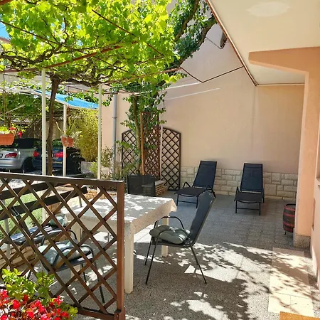 Nino In Apartamento Pula